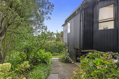 Photo of property in 178 Bleakhouse Road, Mellons Bay, Auckland, 2014