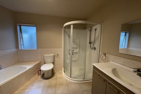 Photo of property in 14a Cypress Place, Sunnynook, Auckland, 0620