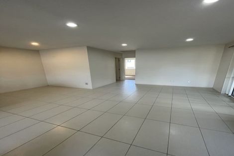 Photo of property in 7 Thornton Road, Milford, Auckland, 0620