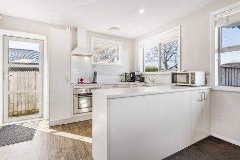 Photo of property in 1/57 Mcfaddens Road, St Albans, Christchurch, 8052