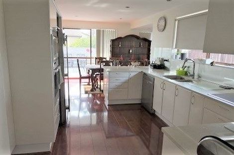 Photo of property in 91 Takutai Avenue, Half Moon Bay, Auckland, 2012
