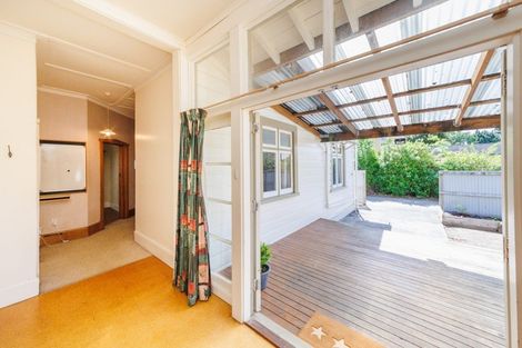 Photo of property in 15 Batt Street, West End, Palmerston North, 4410