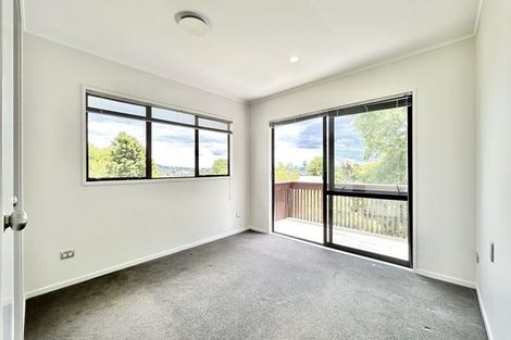 Photo of property in 4b Kathy Terrace, Stanmore Bay, Whangaparaoa, 0932