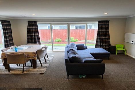 Photo of property in 73 Kippenberger Avenue, Rangiora, 7400