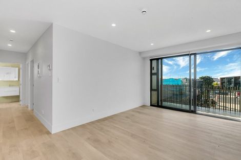 Photo of property in 101/165 Lake Road, Northcote, Auckland, 0627