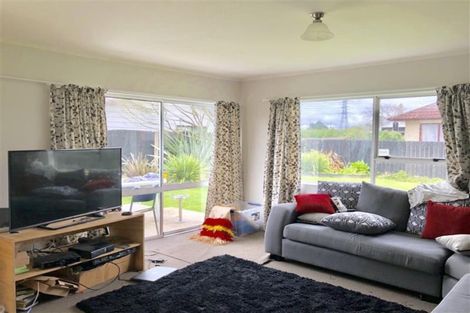 Photo of property in 2/3 Berwyn Avenue, Takanini, 2112