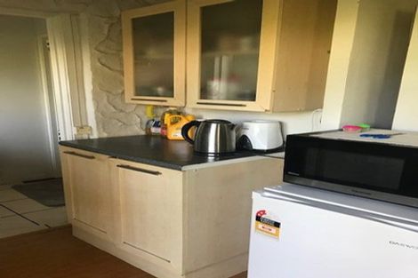 Photo of property in 1/23 Woodcote Drive, Glenfield, Auckland, 0629