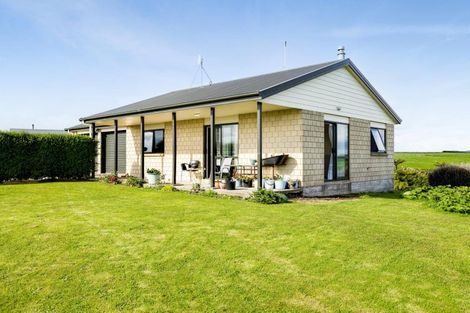 Photo of property in 902 Ararata Road, Ararata, Hawera, 4674