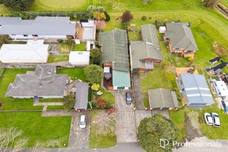 Photo of property in 3 York Avenue, Manor Park, Lower Hutt, 5019