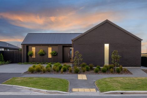 Photo of property in 27 Collier Drive, Halswell, Christchurch, 8025