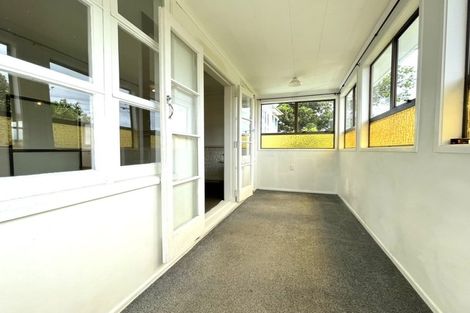Photo of property in 2 Nield Road, Manurewa, Auckland, 2102