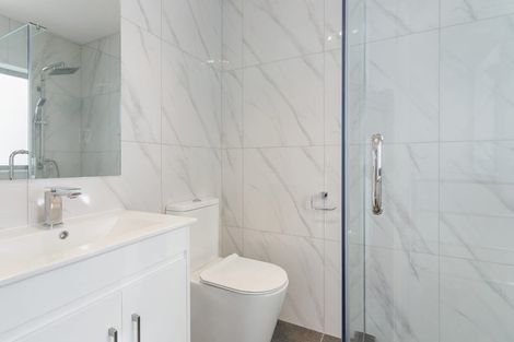 Photo of property in 2a Melleray Place, Randwick Park, Auckland, 2105