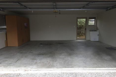 Photo of property in 4 Alderbury Way, Henderson, Auckland, 0612