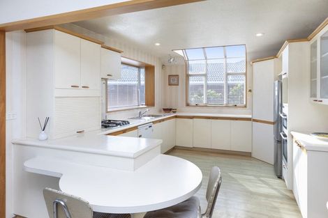 Photo of property in 18 Huntingdon Place, Avonhead, Christchurch, 8042