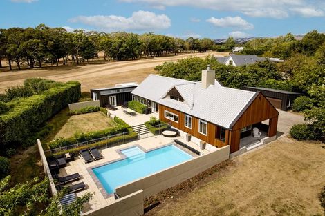 Photo of property in 97 Oxford Street, Martinborough, 5711