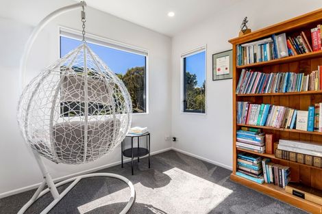 Photo of property in 13 Avonlea Grove, Belmont, Lower Hutt, 5010