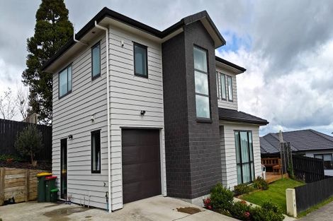 Photo of property in 17 Springhill Lane, Sunnyvale, Auckland, 0612