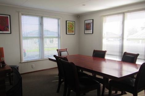 Photo of property in 2 Takahe Street, Frankton, Hamilton, 3204