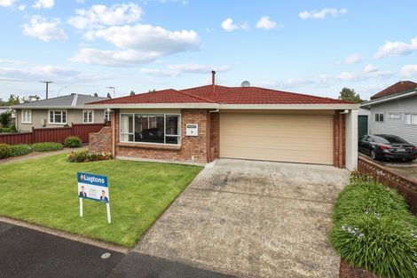 Photo of property in 14 Hilton Road, St Andrews, Hamilton, 3200