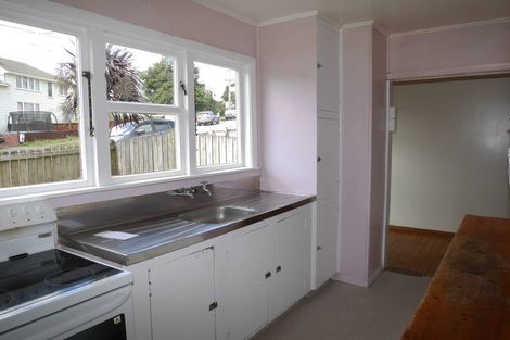 Photo of property in 7-9 York Place, Cannons Creek, Porirua, 5024