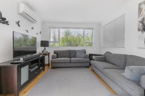 Photo of property in 52 Shakespear Road, Army Bay, Whangaparaoa, 0930