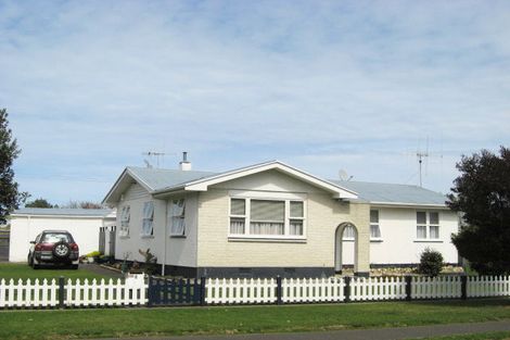 Photo of property in 1 Toi Street, Tawhero, Whanganui, 4501