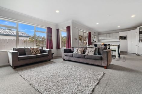 Photo of property in 8a Riverlea Drive, Katikati, 3129