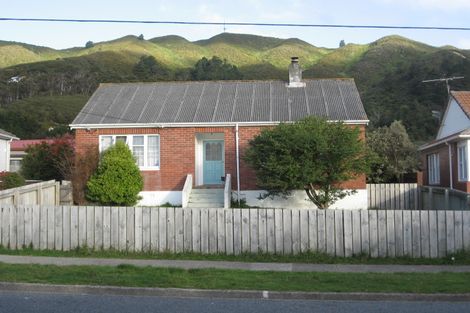 Photo of property in 95 Wilkie Crescent, Naenae, Lower Hutt, 5011