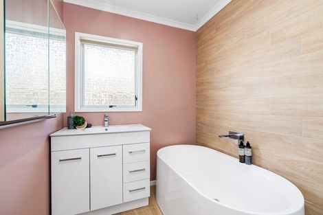 Photo of property in 5 Otaika Road, Woodhill, Whangarei, 0110