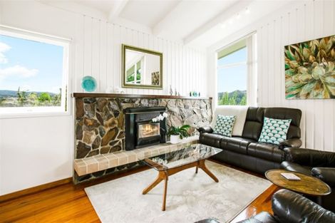 Photo of property in 13 Grendon Road, Titirangi, Auckland, 0604