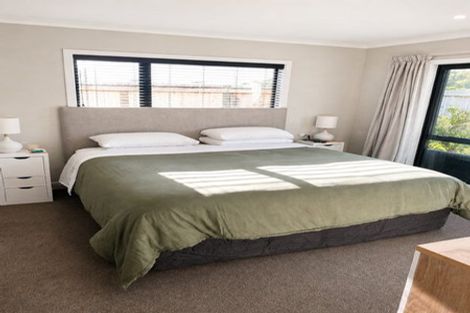 Photo of property in 37 Grovedale Square, Wainuiomata, Lower Hutt, 5014