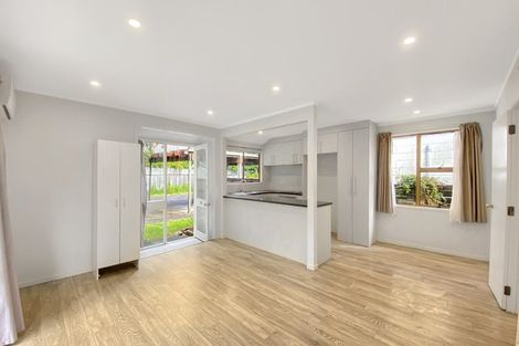 Photo of property in 10 Pohutukawa Place, Ellerslie, Auckland, 1051