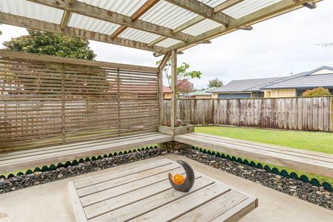 Photo of property in 19 Rochester Place, Nawton, Hamilton, 3200