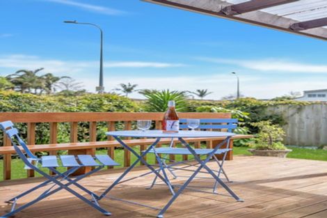 Photo of property in 1/39 Hedge Row, Sunnyhills, Auckland, 2010