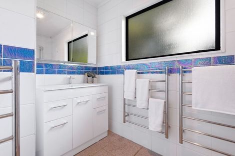 Photo of property in 38 Carlton Terrace, Westown, New Plymouth, 4310