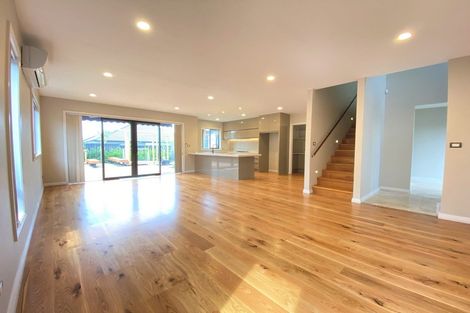 Photo of property in 13 Paso Fino Crescent, Karaka, Papakura, 2113