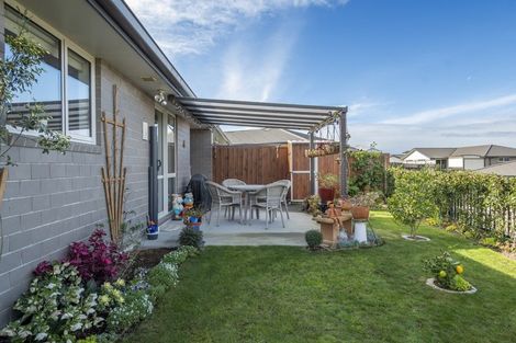 Photo of property in Waterview Estate, 86/4 Greystone Place, Omokoroa, 3114