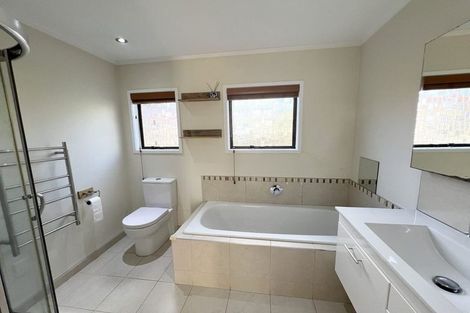 Photo of property in 46 Marendellas Drive, Bucklands Beach, Auckland, 2014
