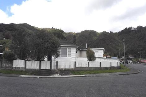 Photo of property in 17 Castlerea Street, Wainuiomata, Lower Hutt, 5014