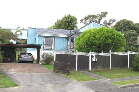 Photo of property in 10 Woodhouse Place, West Harbour, Auckland, 0618