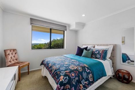 Photo of property in 119 Vaughans Road, Okura, Albany, 0792