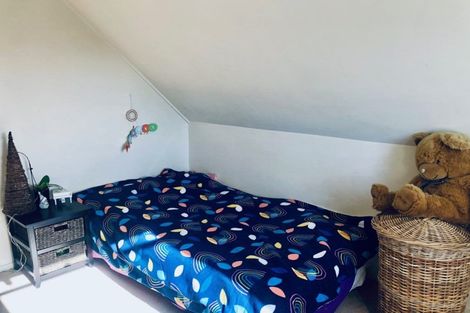 Photo of property in 1c Blackett Crescent, Meadowbank, Auckland, 1072