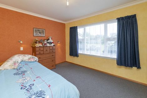 Photo of property in 145 Queen Street West, Levin, 5510