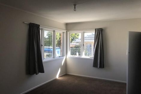 Photo of property in 121 Flanshaw Road, Te Atatu South, Auckland, 0610