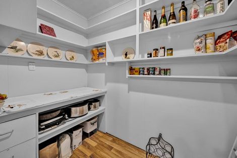 Photo of property in 15 Kauri Street, Inglewood, 4330