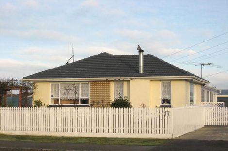 Photo of property in 17 Brown Street, Strathern, Invercargill, 9812