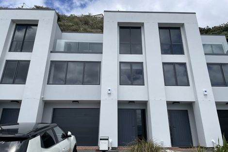 Photo of property in 9/148 Evans Bay Parade, Roseneath, Wellington, 6021