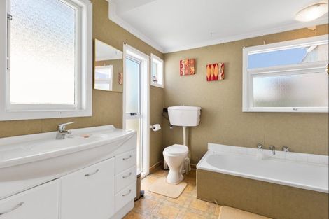 Photo of property in 9 York Street, Levin, 5510