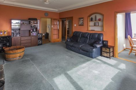 Photo of property in 21 Selwyn Street, South Hill, Oamaru, 9400