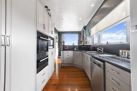 Photo of property in 2 Churchill Street, Putaruru, 3411